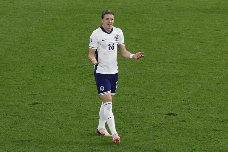 柠檬体育直播中超直播-TA：热刺在2023年就想引进加拉格尔，波斯特科格鲁曾很渴望签下他