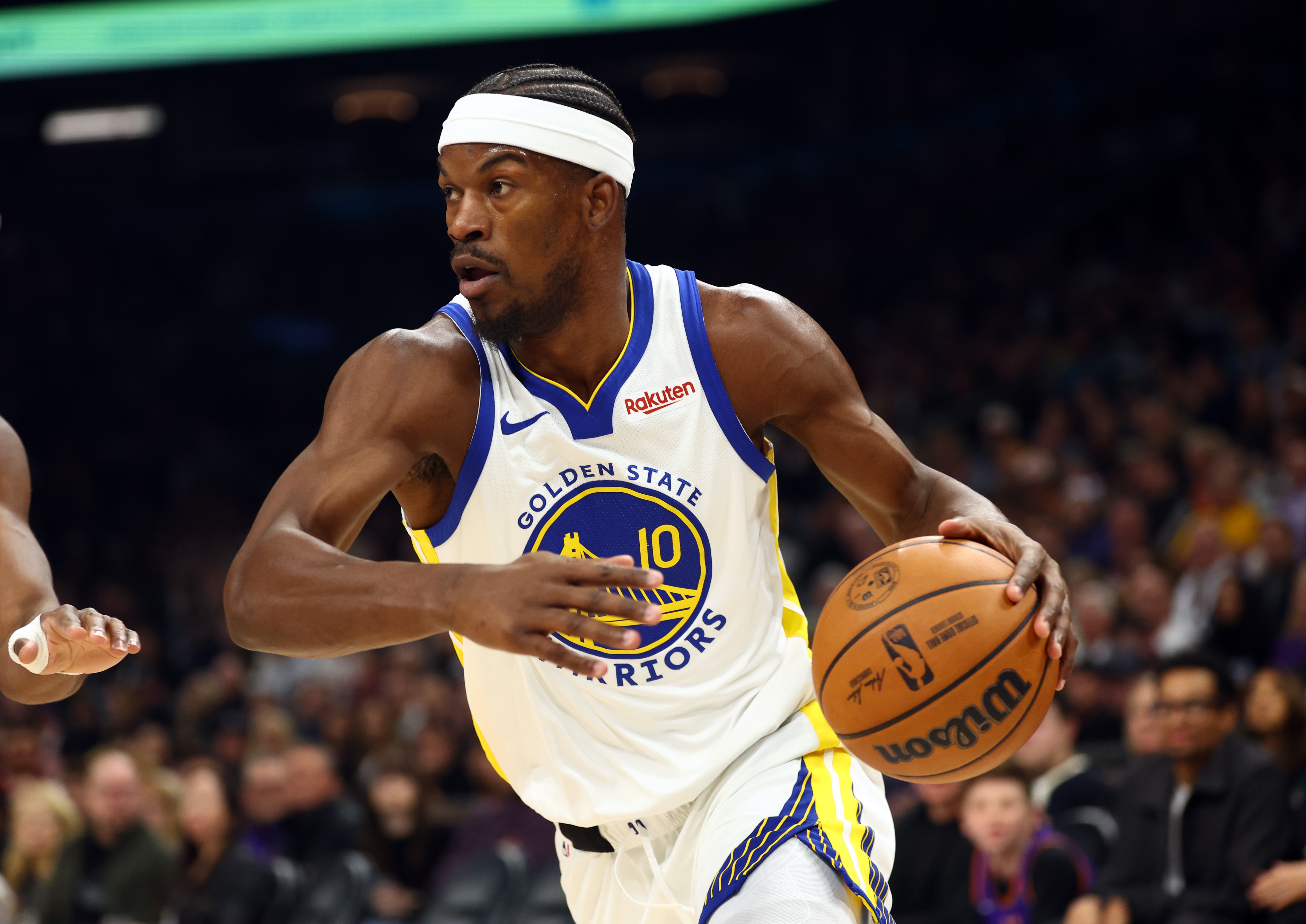 柠檬直播-记者：巴特勒重伤意味着勇士2年计划基本完了 库里只能享受比赛了